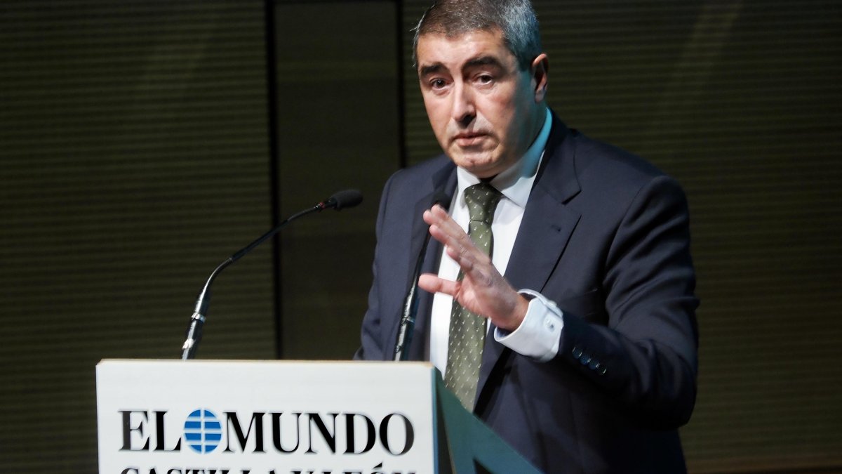 El director de El Mundo de Castilla y León, Pablo Lago, durante su discurso en los Premios la Posada