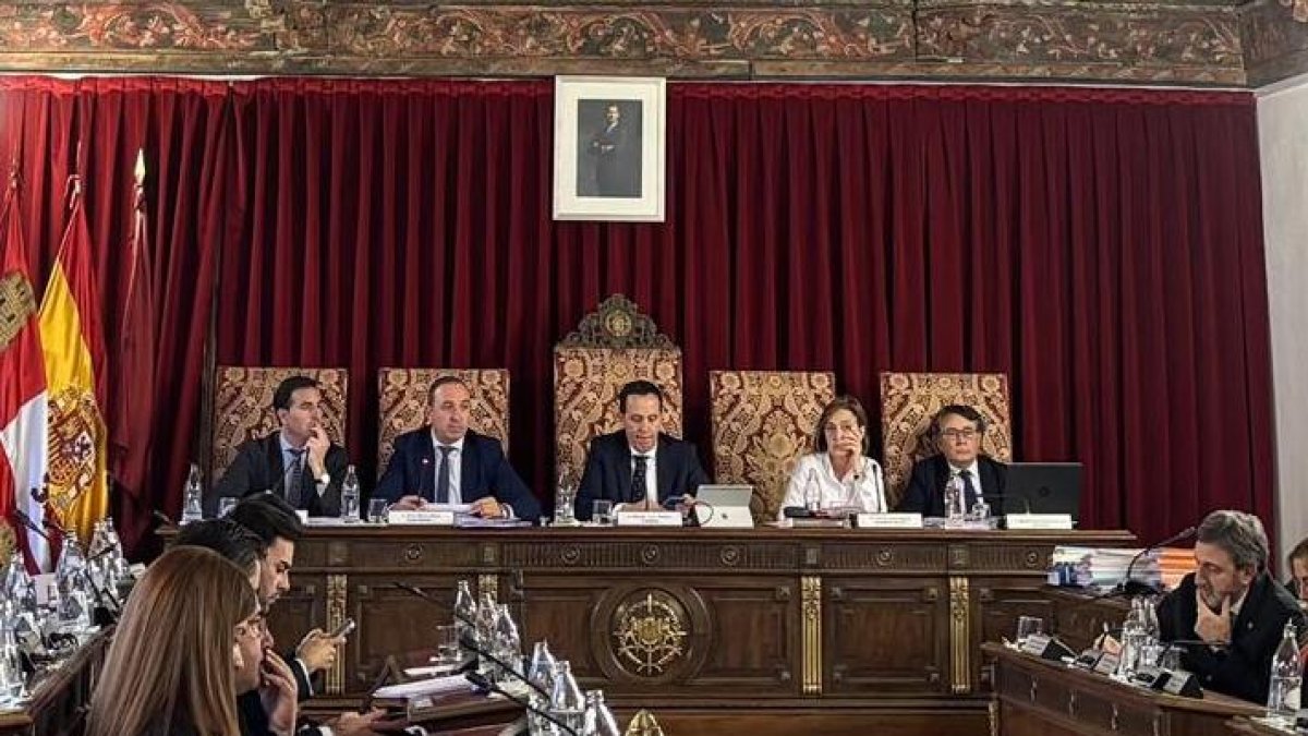 Pleno de la Diputación de Valladolid