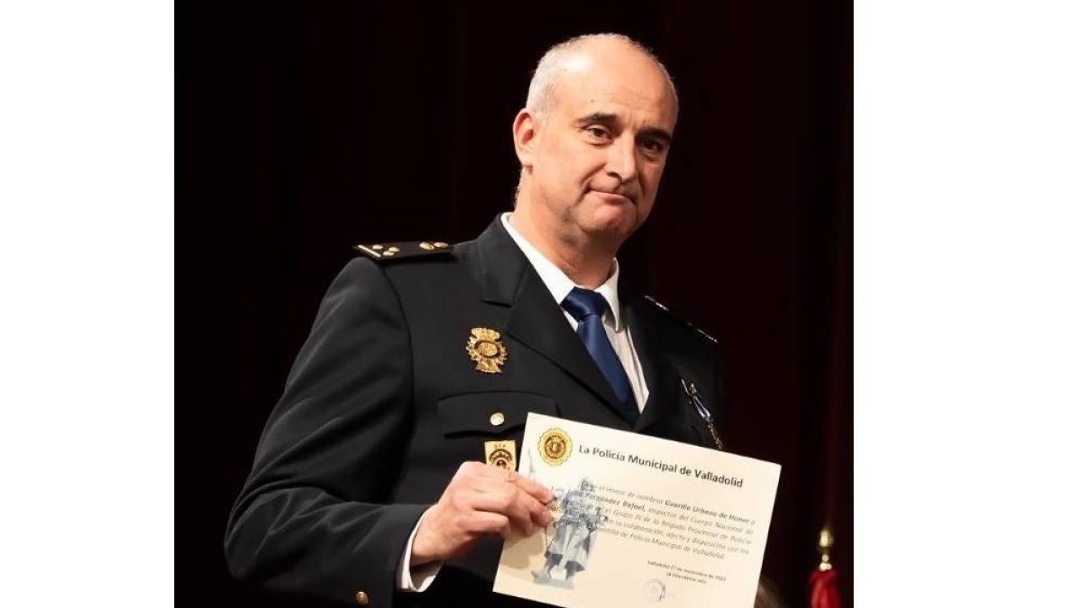 El jefe antidroga cuando fue nombrado guardia de honor.