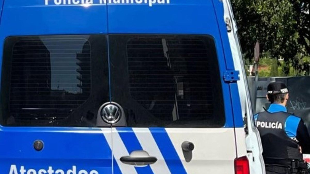 Imagen de archivo de un coche de atestados de la Policía Municipal