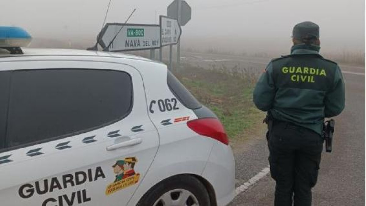 Agente de la Guardia Civil en Nava del Rey.