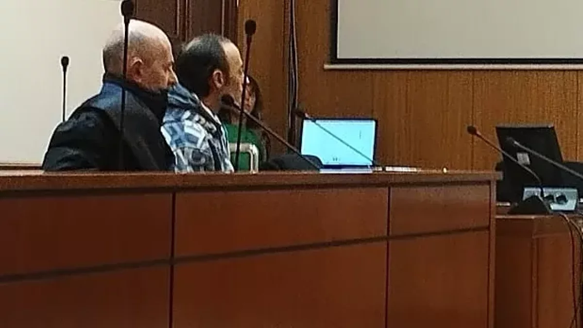 El abogado defensor, durante el jucio de agresión sexual celebrado en la Audiencia de Valladolid.