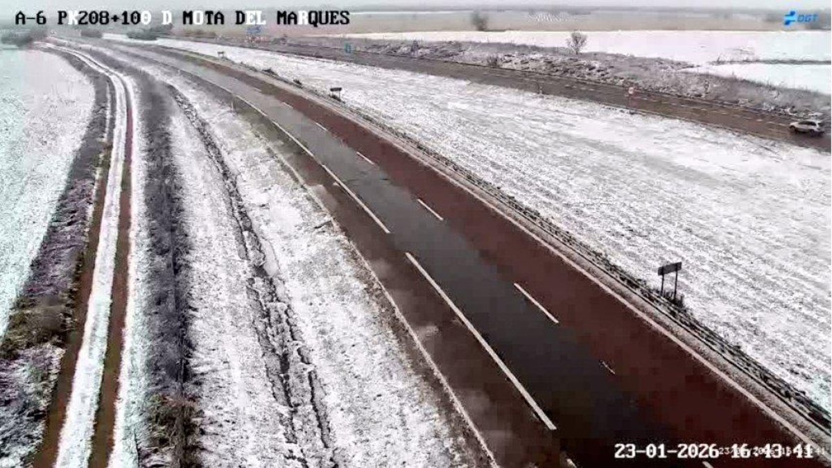 Carreteras de Mota del Marqués en Valladolid cubiertas de Nieve.