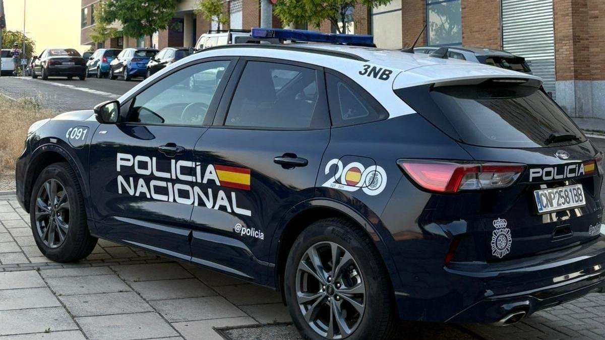 Archivo - Sucesos.- Detenido un ladrón tras robar un patinete eléctrico valorado en 683 euros y darse a la fuga en Valladolid.