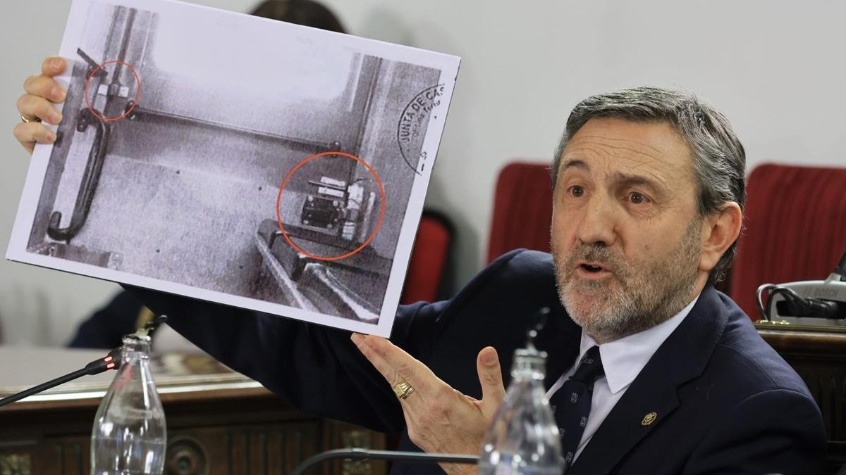 El portavoz del PSOE en la Diputación, Francisco Ferreira.