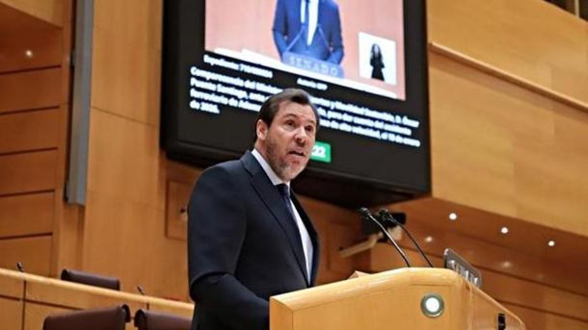 Óscar Puente en su última comparecencia en el Senado
