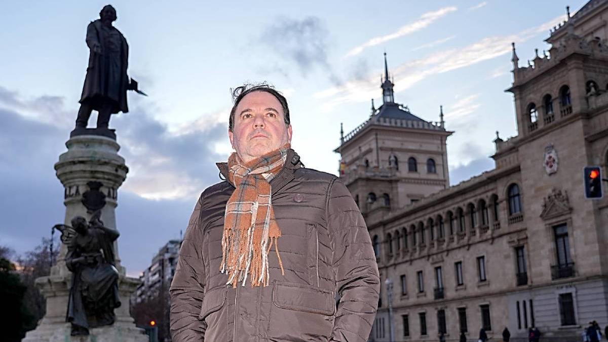 Ruperto Sánchez en la Plaza de Zorrilla de Valladolid.