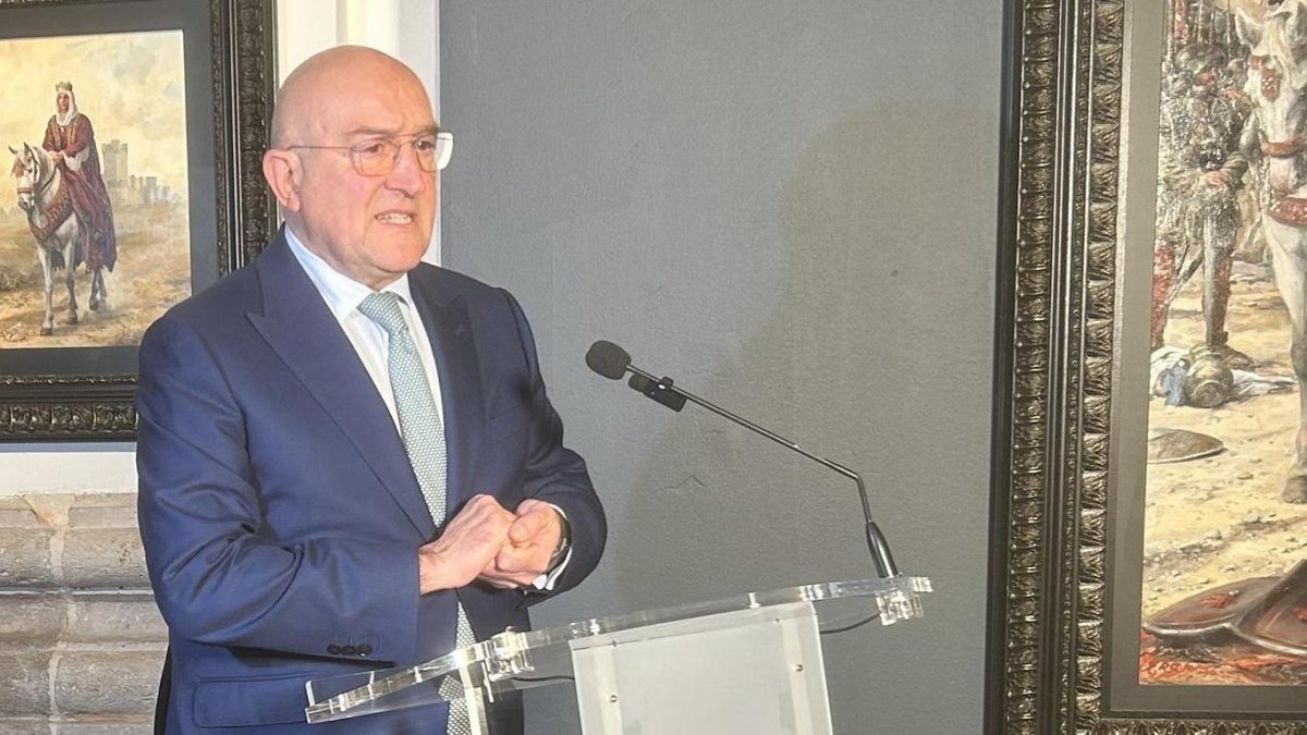 El alcalde de Valladolid, Jesús Julio Carnero