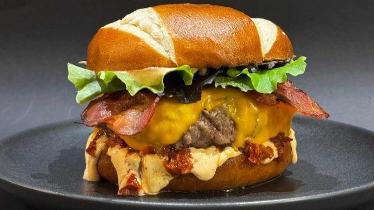 Hamburguesa V26 de Vayco, una de las 15 finalistas