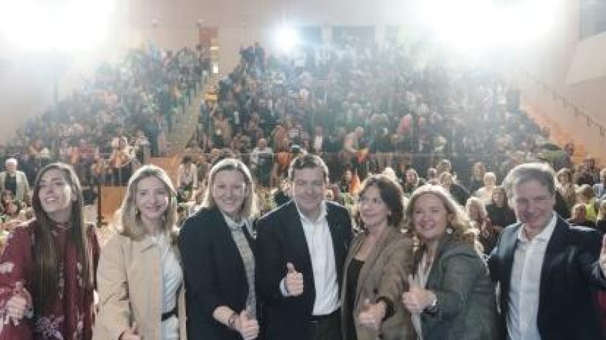 El candidato del PP a la reelección como presidente de la Junta, Alfonso Fernández Mañueco, clausura en Burgos un acto con motivo del Día Internacional de la Mujer.