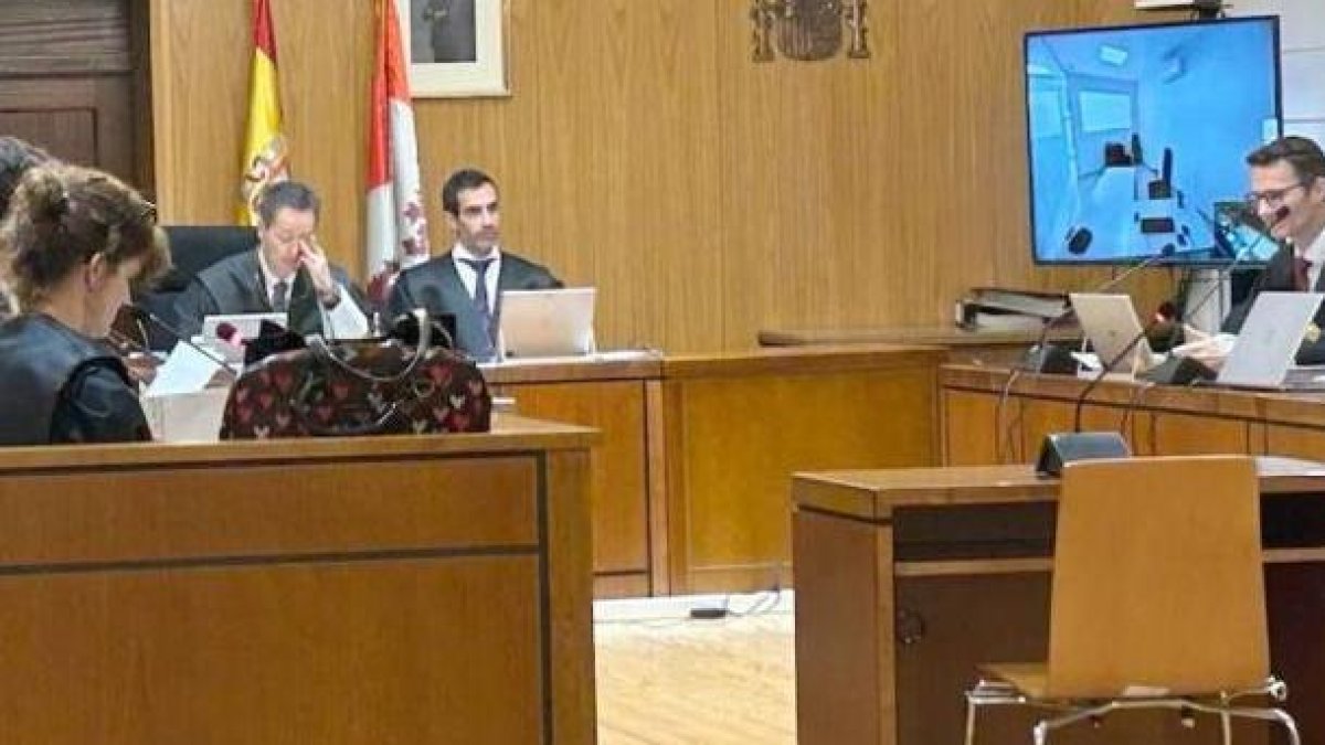 La Audiencia de Valladolid en una nueva sesión del 'caso ataúdes'.