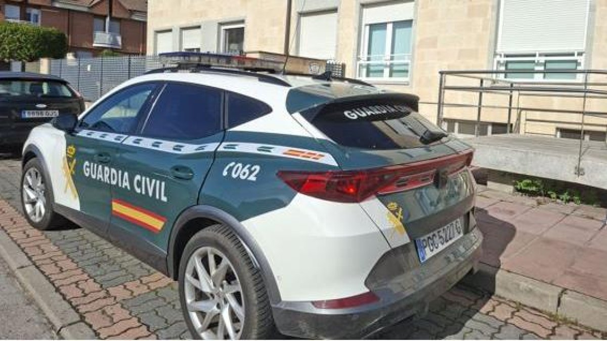 Imagen de un vehículo de la Guardia Civil