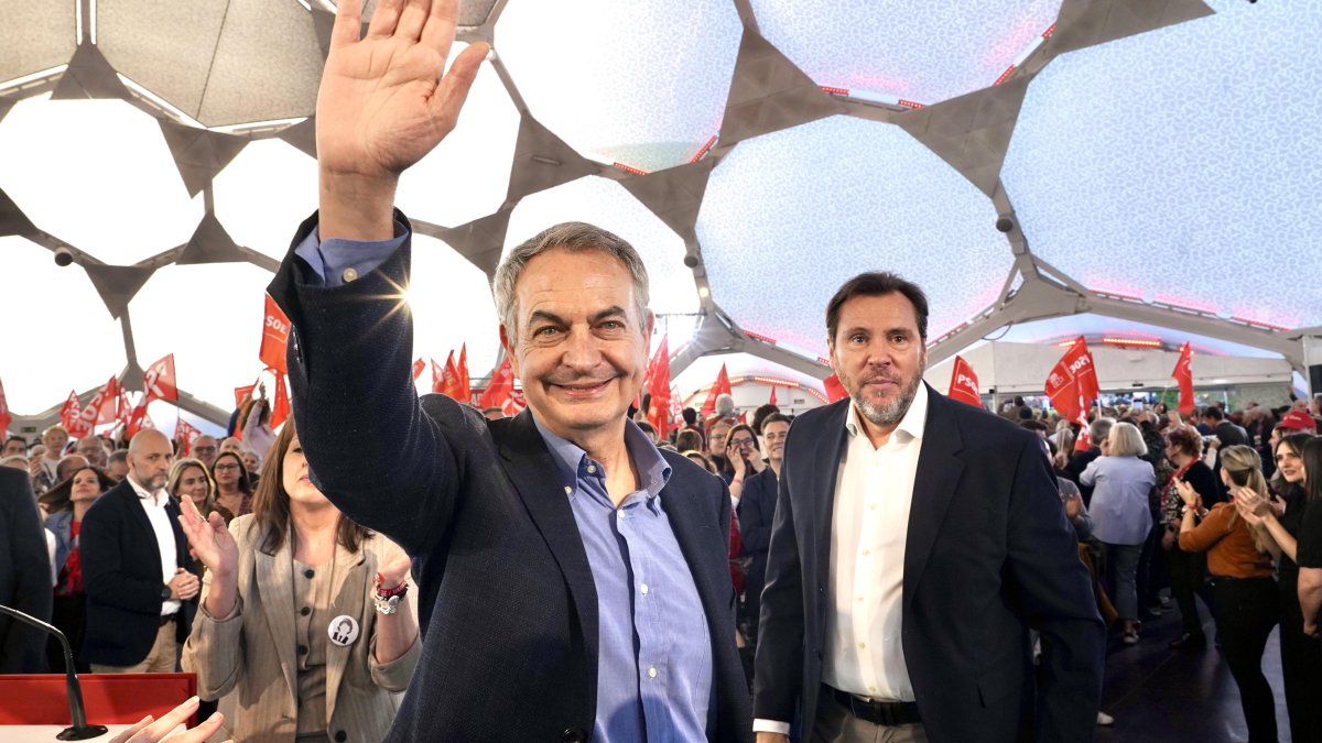 Puente llama "imbécil" a Feijóo tras destaparse la imputación de Zapatero  en el caso Plus Ultra