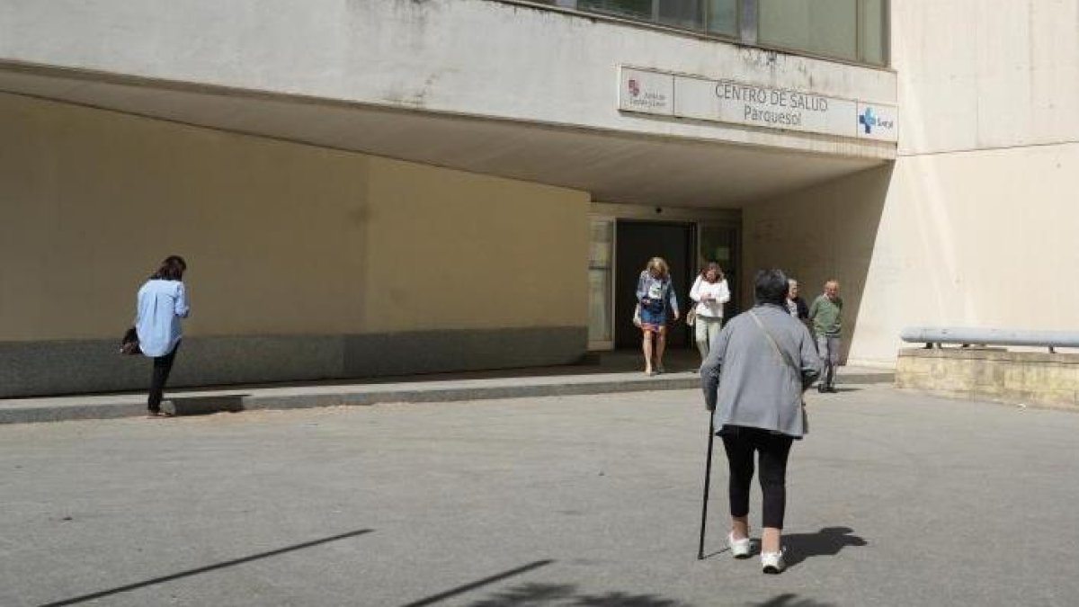 Exterior del Centro de Salud de Parquesol en la actualidad