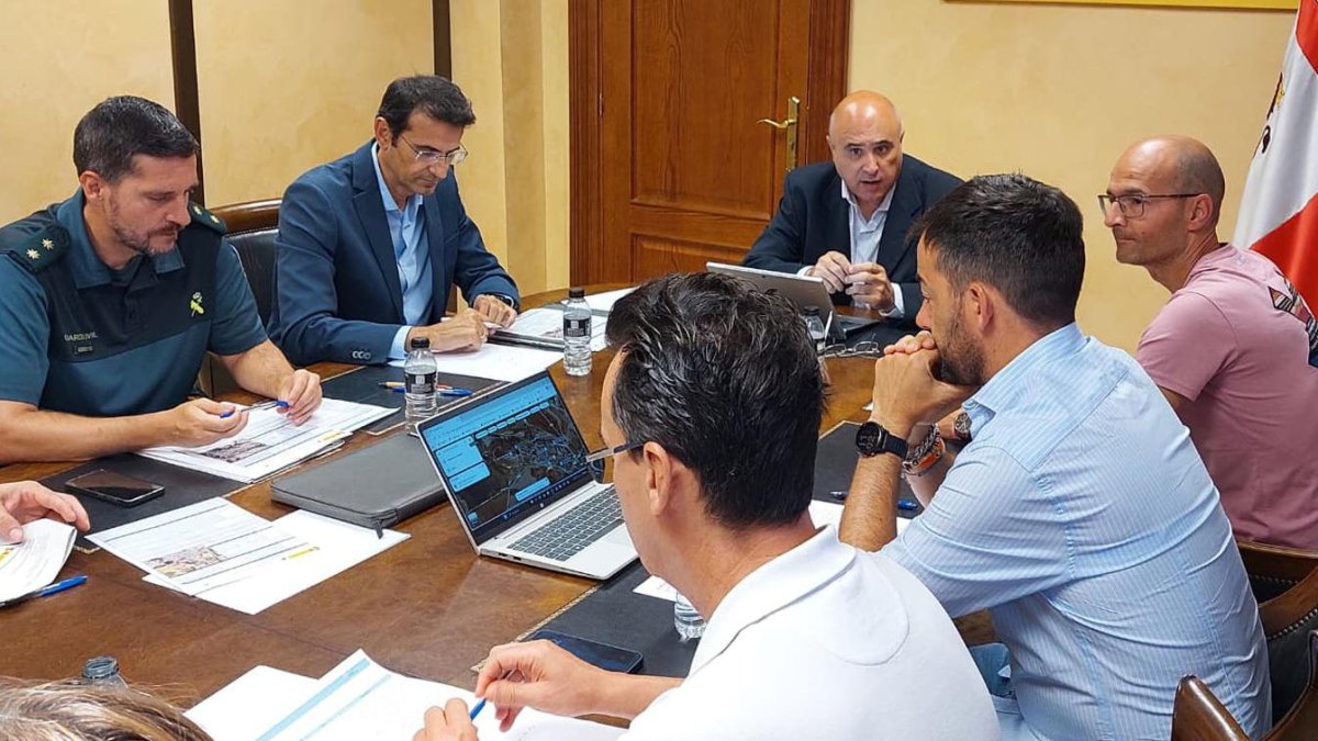 La Subdelegación del Gobierno coordina con los municipios la seguridad en los puntos de observación del eclipse