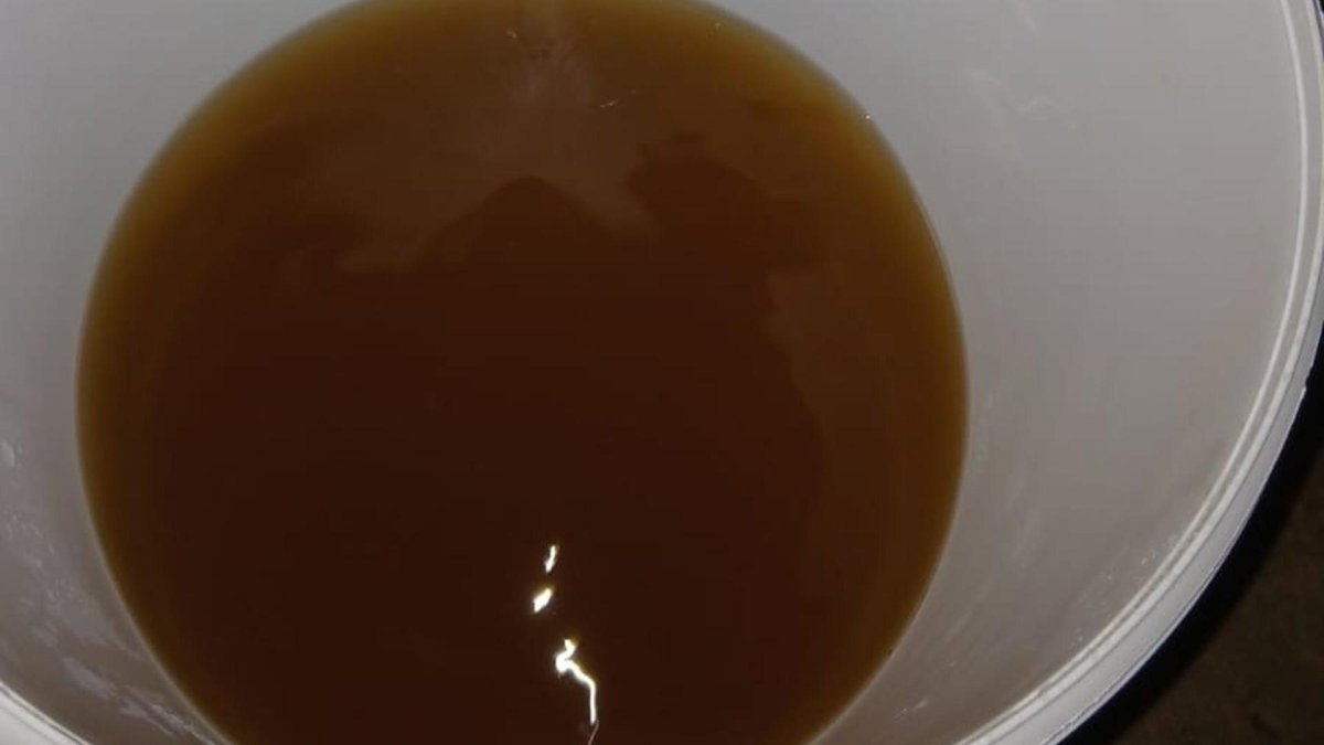 Agua turbia en Pedrajas.