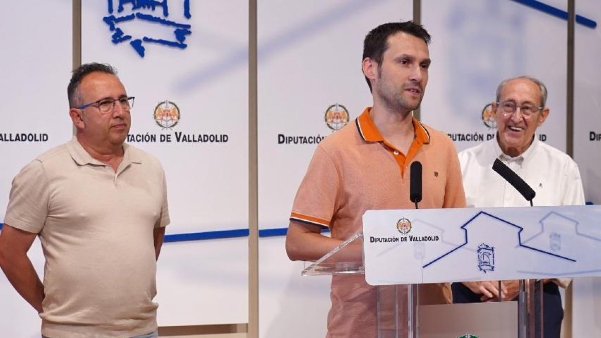 Alfonso Romo, Iván García y Julio Valles, en la presentación.