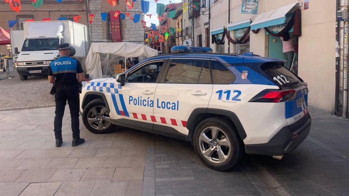 Dos agentes de la Policía Local de Tordesillas