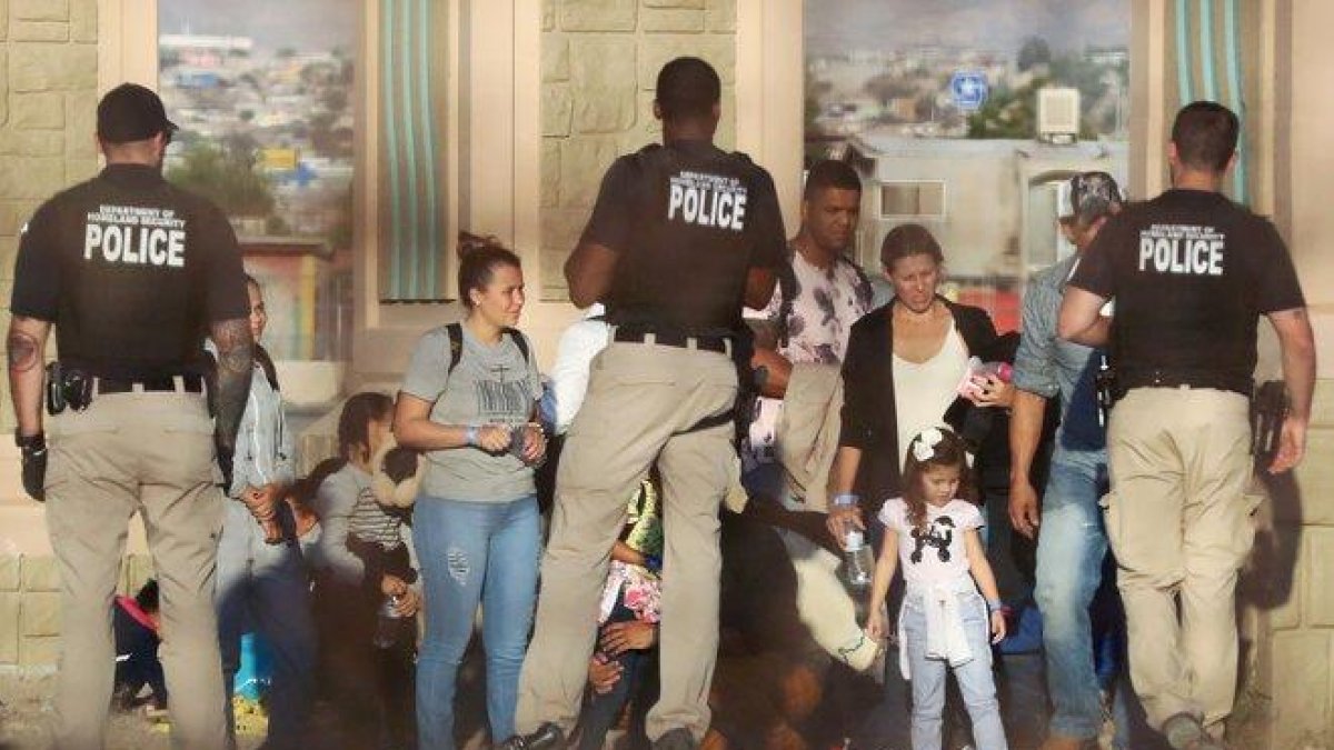 Este caso de abuso y acoso sexual está siendo investigado por las autoridades migratorias.-