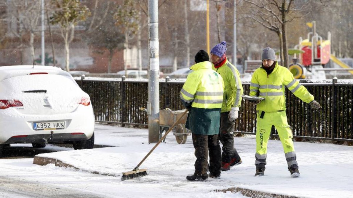 Nieve en la capital leonesa-Ical