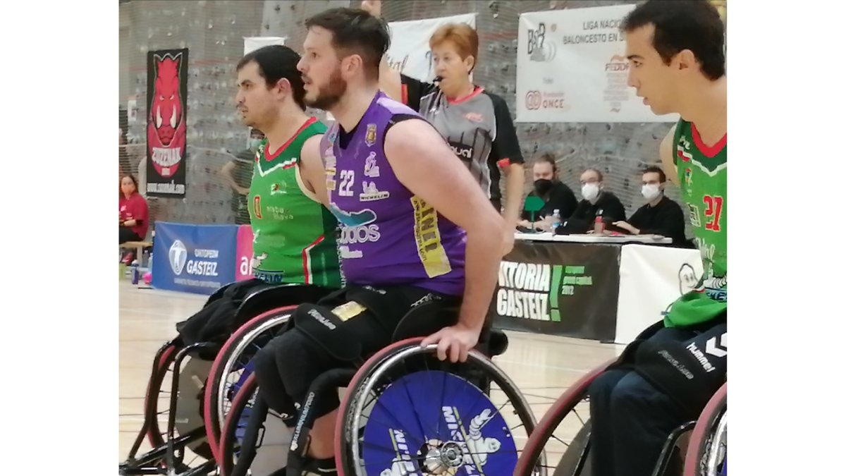 Un instante del duelo entre el BSR y el Zuzenak. / E.M.