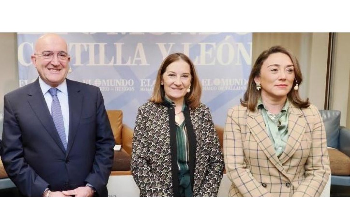 Jesús Julio Carnero, Beatriz Herranz y María González Corral.-PHOTOGENIC