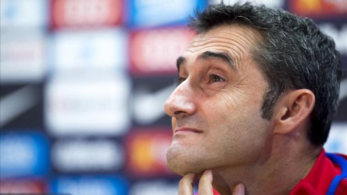 Ernesto Valverde, en la rueda de prensa previa al partido con el Eibar.-JORDI COTRINA