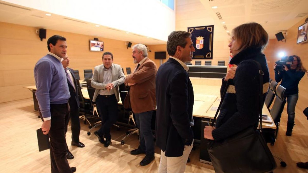 Comisión de investigación sobre el procedimiento de la adjudicación e implantación de los parques eólicos en la Comunidad-Ical