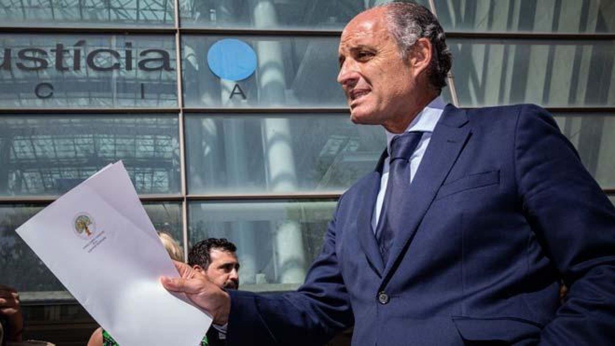 Francisco Camps: Absuelto moralmente estoy. Vamos a ver si judicialmente también.-MIGUEL LORENZO (EFE)