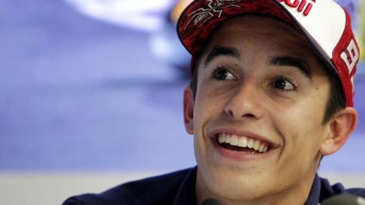 Marc Márquez, en el circuito de Cheste.-AFP / JOSÉ JORDÁN