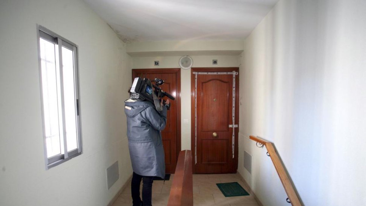Vivienda en el 5ºA del número 2 de la calle Oración, en Valladolid capital, donde la pareja falleció por heridas de arma blanca tras una pelea en un piso de Valladolid-ICAL
