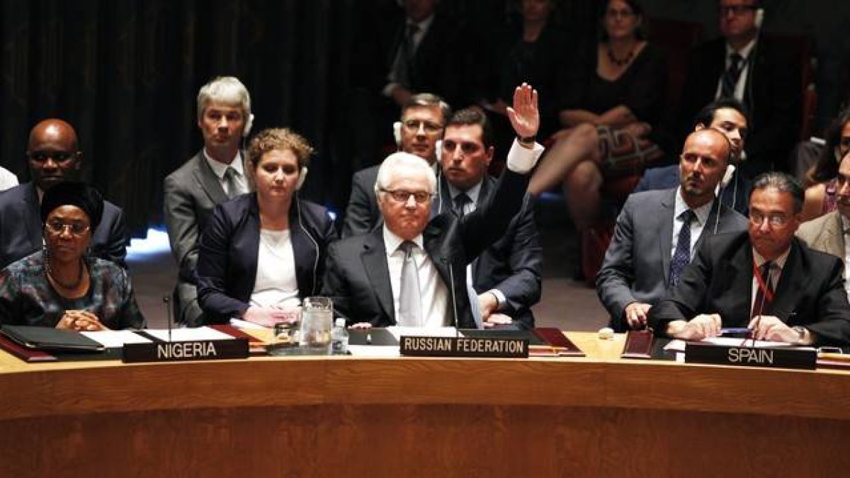 El embajador ruso en la ONU, Vitaly Churkin, veta la creación de un tribunal que investigue y juzgue el derribo del avión de Malaysia Airlines MH370.-Foto: AFP / KENA BETANCUR