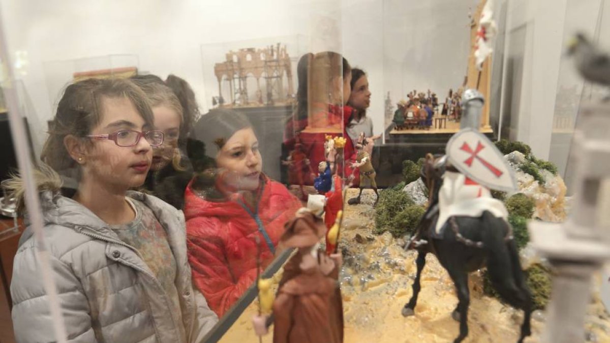 Exposición 'Plastihistoria. La historia de Castilla y León en plastilina' en el municipio salmantino de Ciudad Rodrigo-Ical