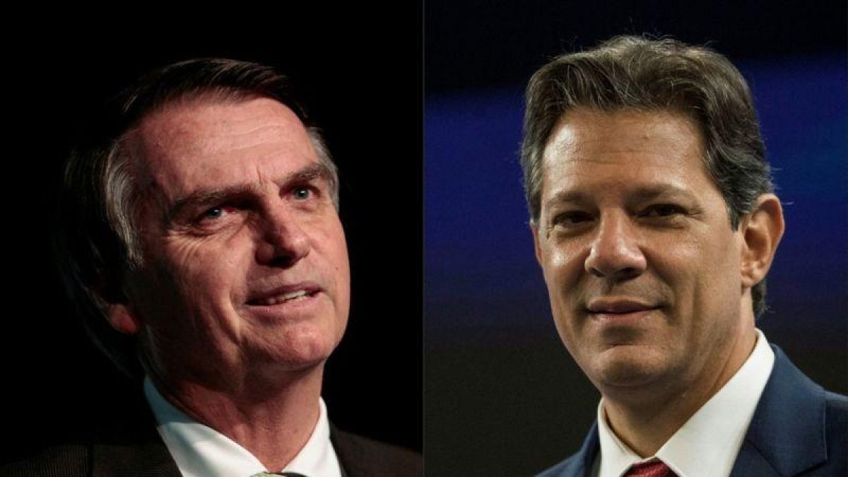 Bolsonaro obtuvo 46,03% de apoyo, seguido por el exalcade de Sao Paulo Fernando Haddad, con 29,28%, de acuerdo con los resultados divulgados por el Tribunal Supremo Electoral.-AFP
