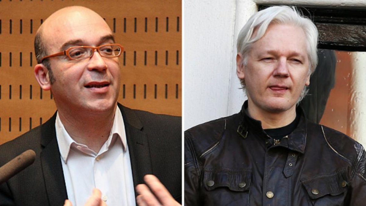 El empresario catalán Oriol Soler y el ciberactivista Julian Assange-