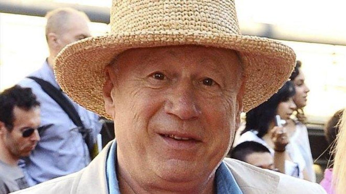 Neil Innes.-