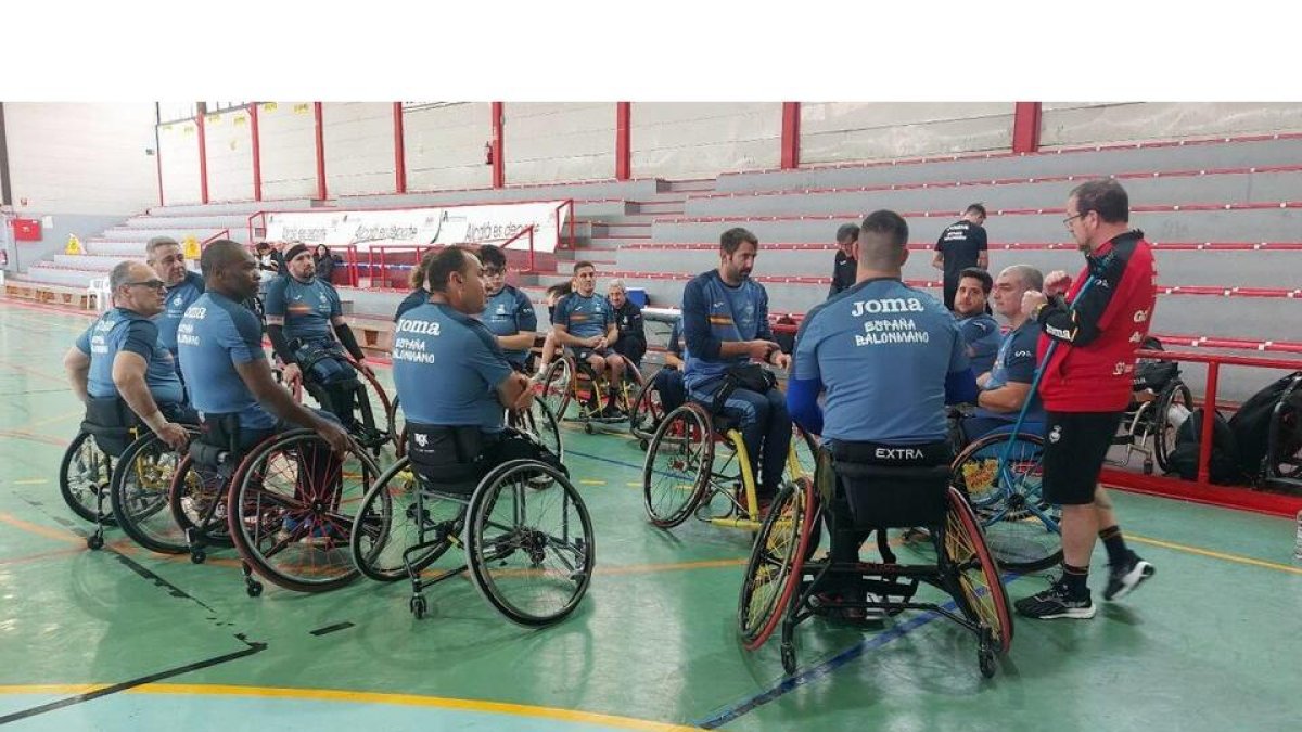 Entrenamiento de la selección española. / E. M.