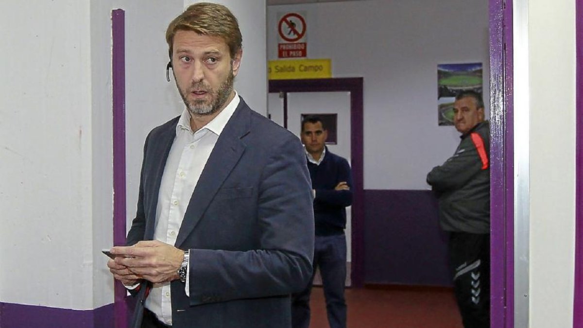 Carlos Suárez-E. M.