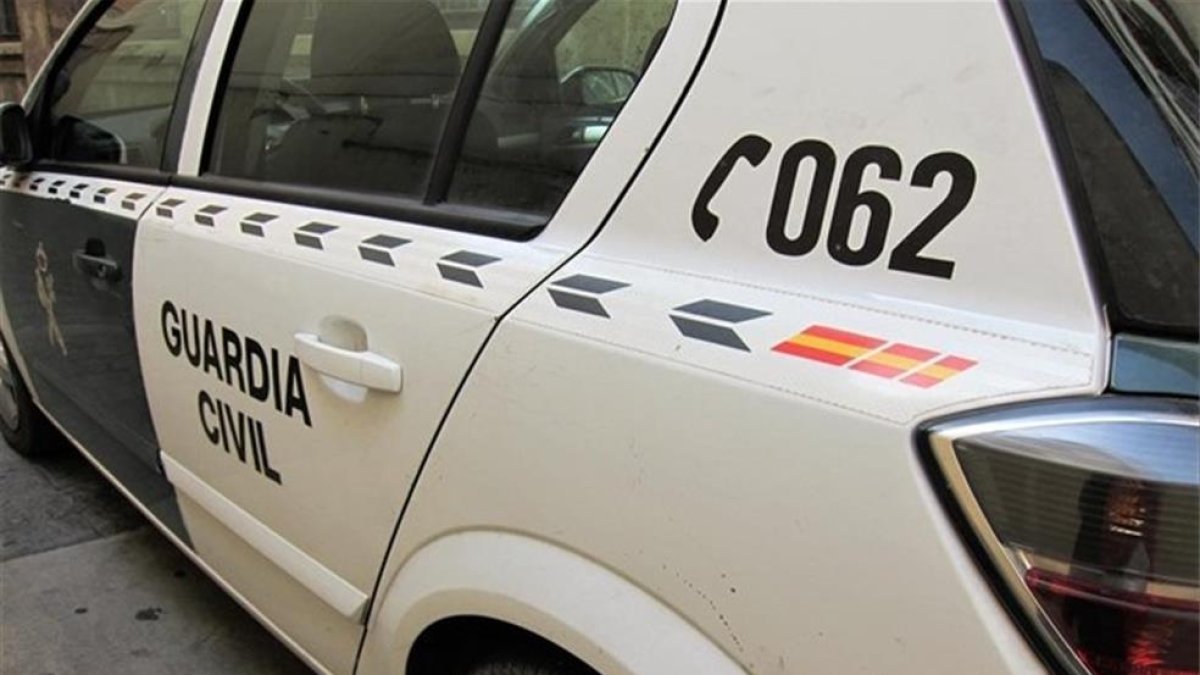 Cuatro detenidos por 181 robos en vehículos aparcados en eventos deportivos.-ARCHIVO