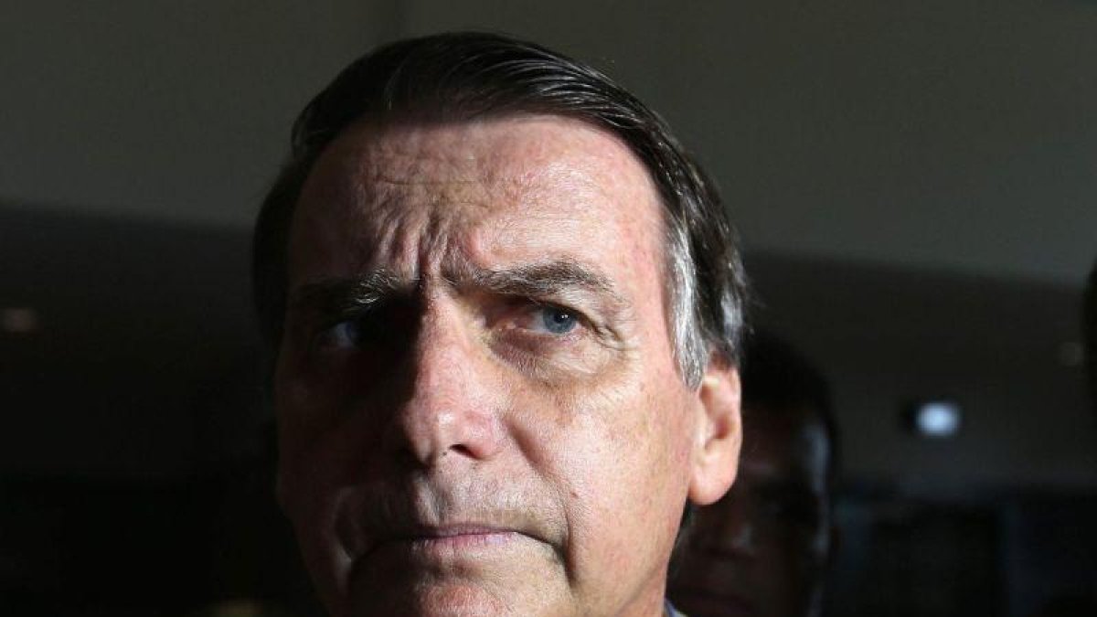 Jair Bolsonaro negó que su Gobierno pretenda menospreciar las relaciones de Brasil con China, el principal socio económico del país.-EFE MARCELO SAY O