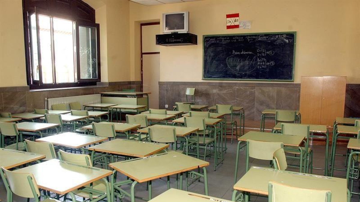 Vista general de un aula de un instituto español.-EFE / ARCHIVO