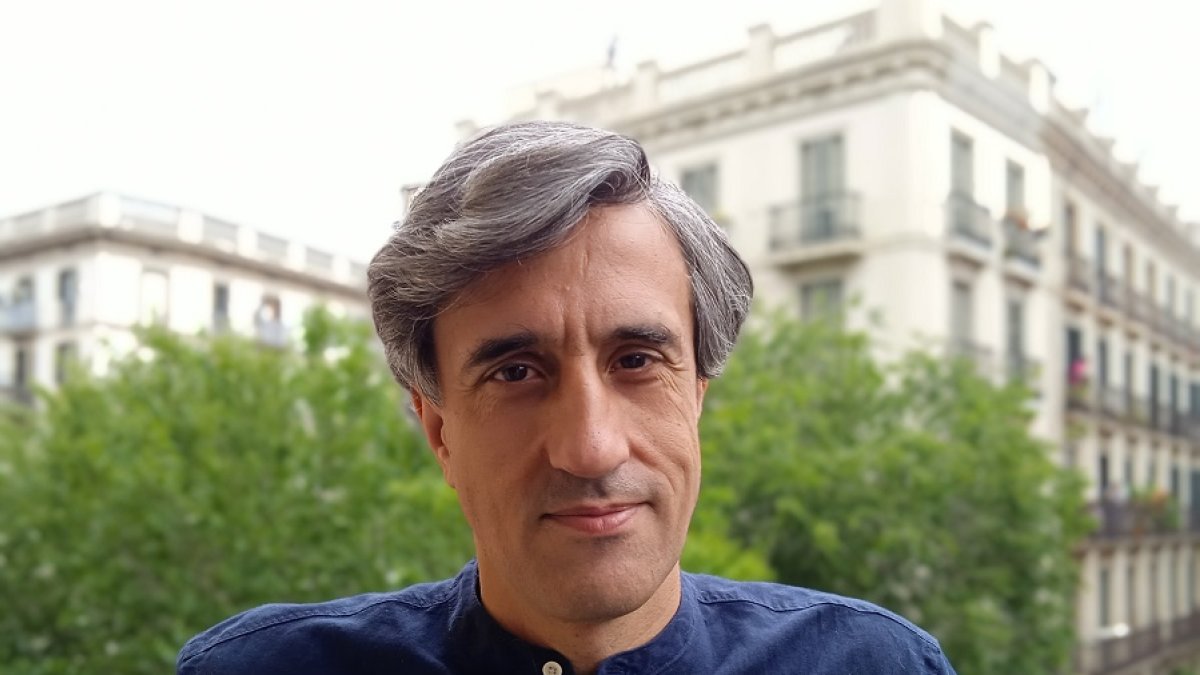 Daniel V. Villamediana. | MADALINA STEFAN