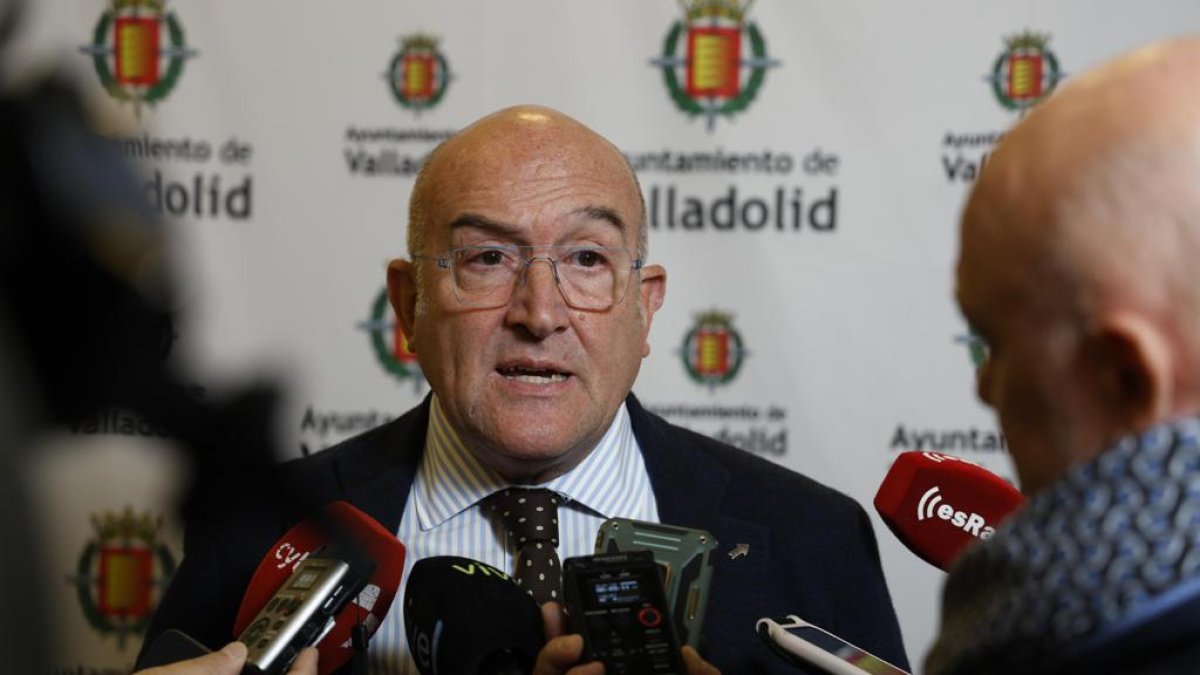 El alcalde de Valladolid, Jesús Julio Carnero.- E. M.
