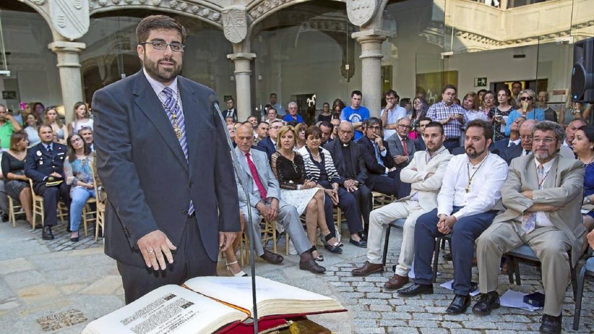 Imagen de archivo del presidente de la Diputación de Ávila, Jesús Manuel Sánchez Cabrera.-EL MUNDO