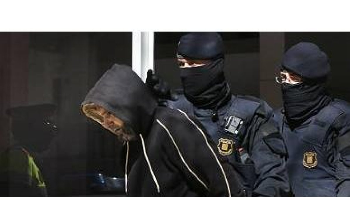 El presunto jefe de la célula yihadista, detenido este miércoles en Sabadell.-Foto: DANNY CAMINAL