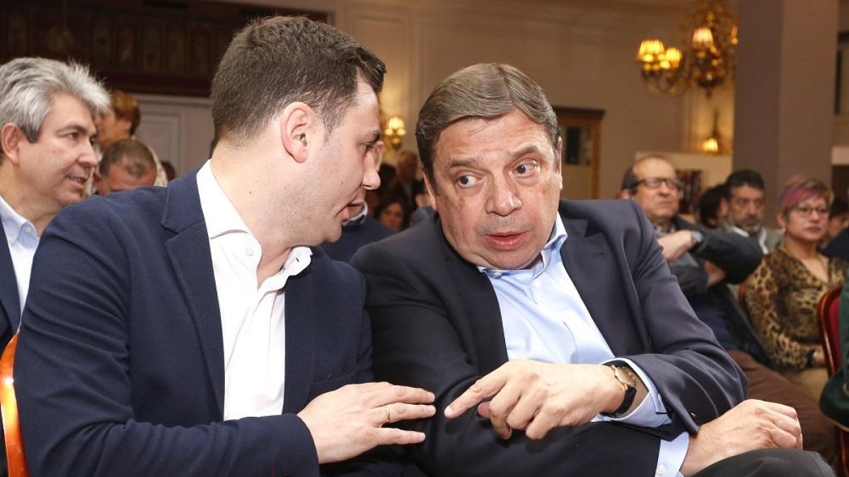 Luis Planas (en la foto junto a Alfonso Cendón)-ICAL