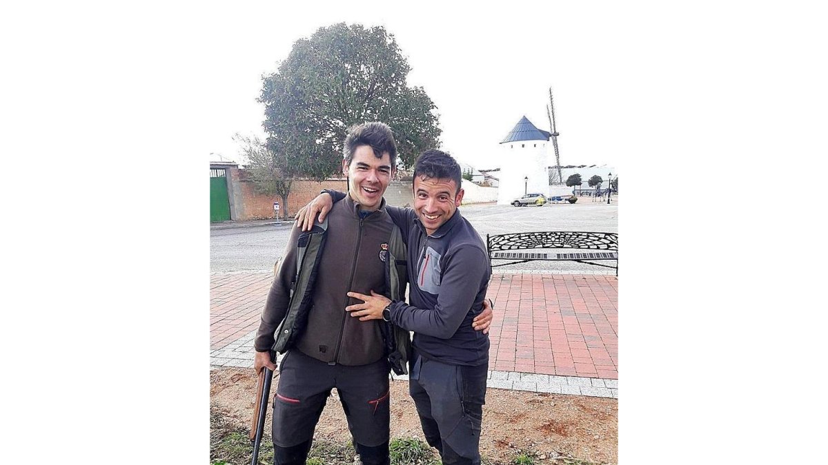 Víctor Pérez y Ricardo Ramos, campeón y subcampeón de la semifinal de caza.-L. FUENTE