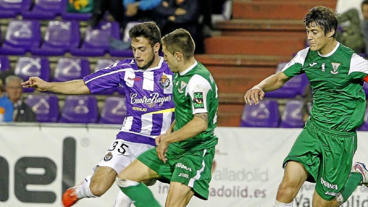 Jose durante su estreno en Segunda División con la camiseta del Valladolid frente al Leganés.-J. M. LOSTAU