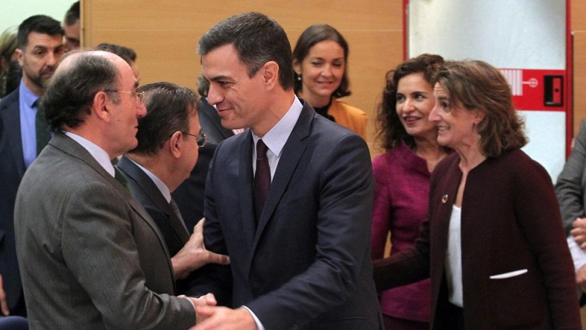 En la imagen Pedro Sánchez con José Ignacio Sánchez Galán.-ICAL