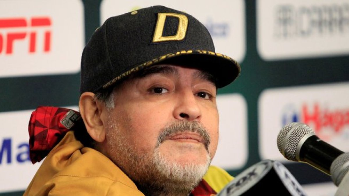 Diego Maradona.-